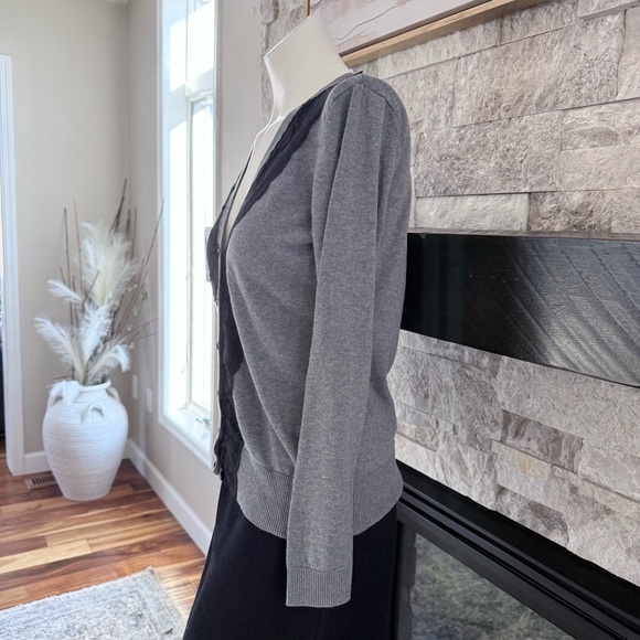 Ann Taylor LOFT Gray Lace Cardigan Knot Medium Button Romantic Feminine Office - Picture 6 of 11